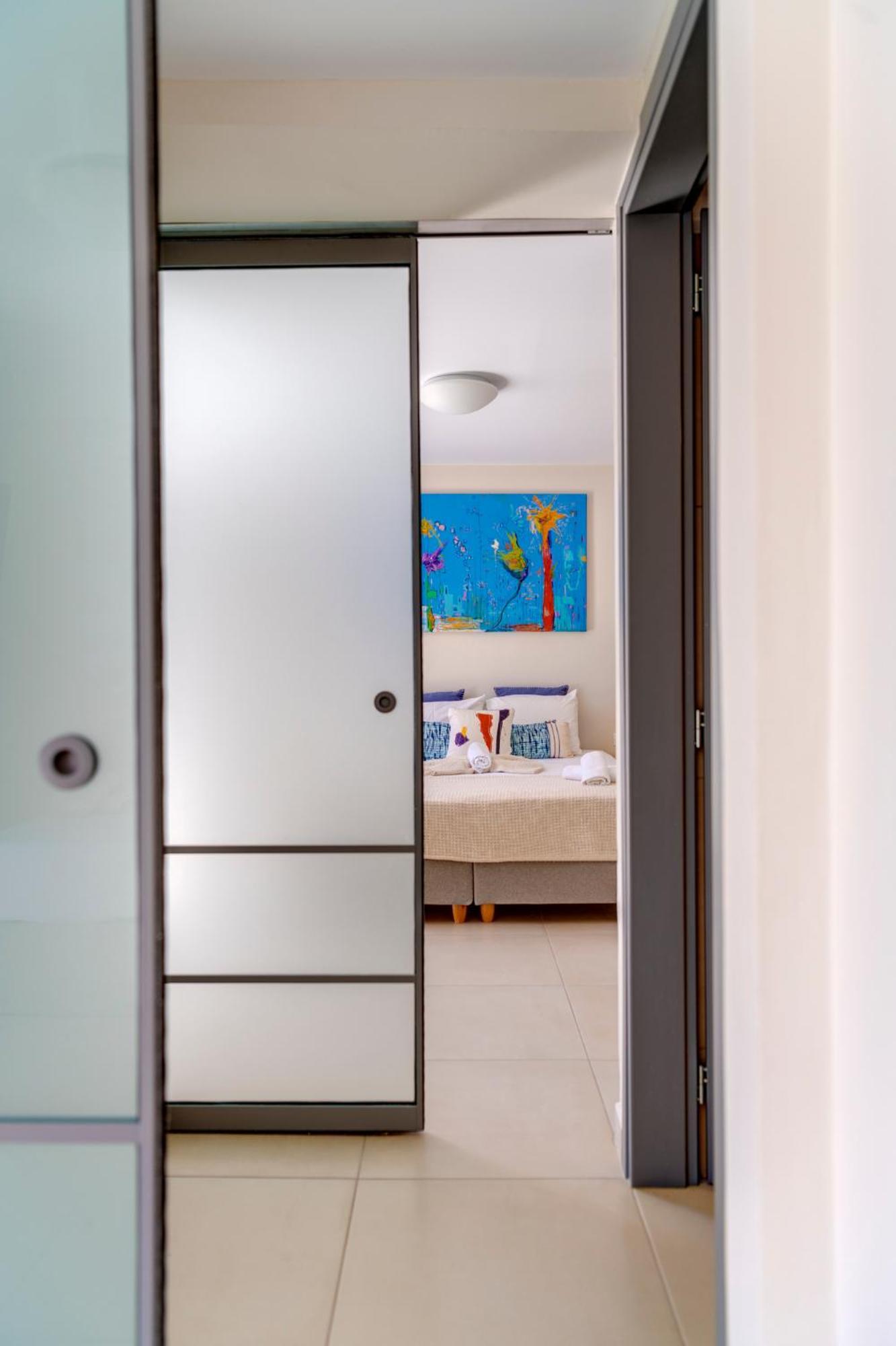 Hotel Kamelo Vari  Ngoại thất bức ảnh